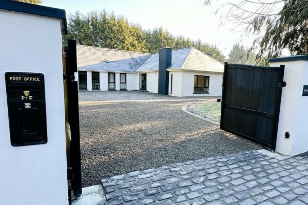 Gravel Driveway (1)