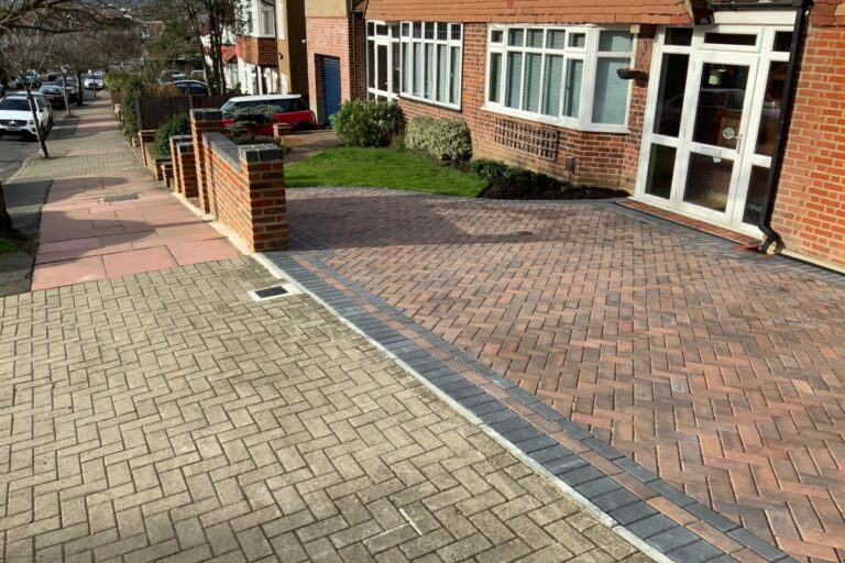 Patios Fencing Paving (66)
